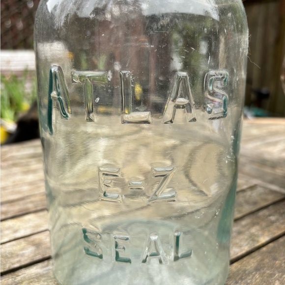 Vintage Atlas E-Z Seal 2 Quart Green Tint Canning Jar - Picture 2 of 10